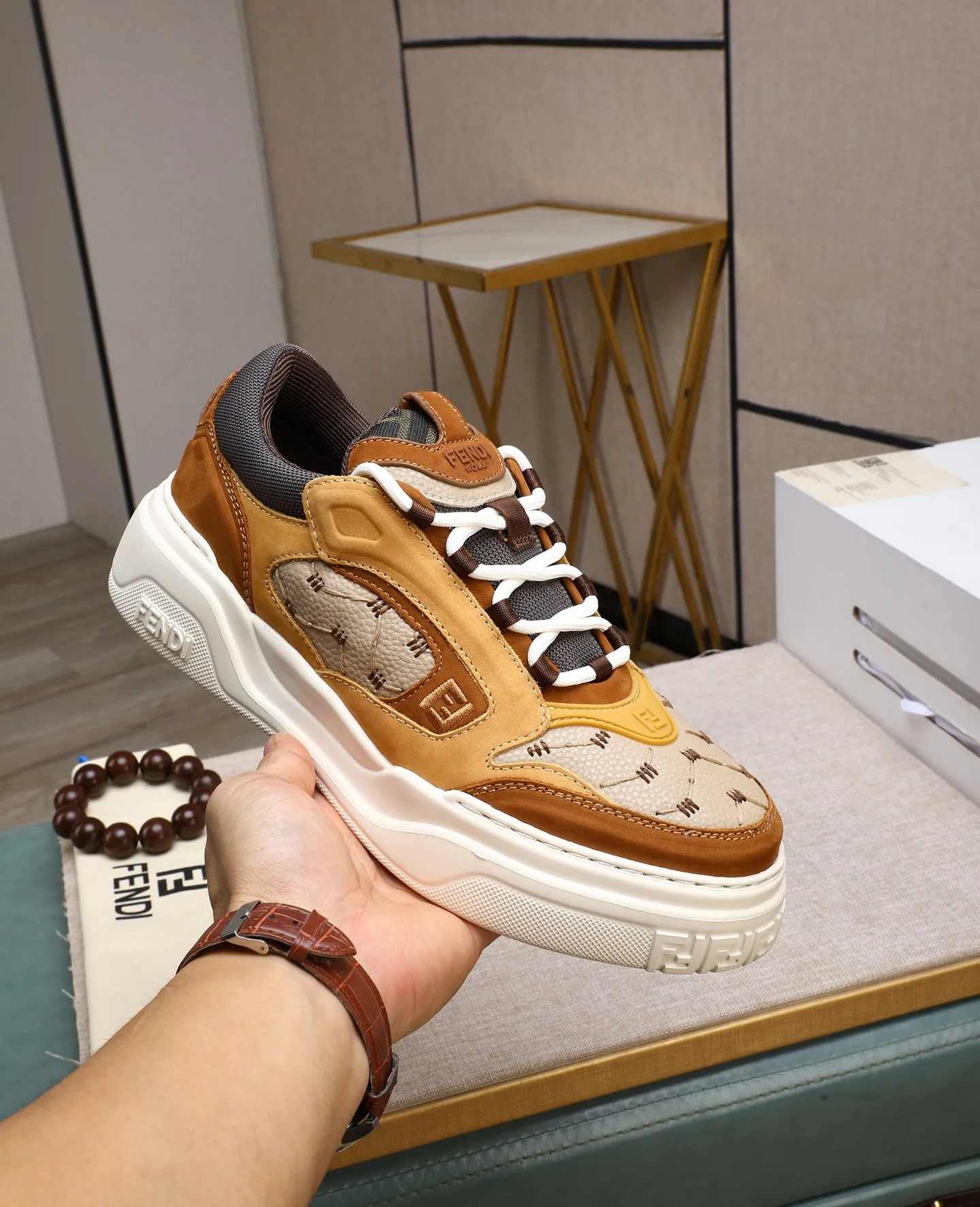 Men's shoes 💰820 [FENDI] Fendi - High-end quality original casual sports shoes - Upper: Nappa calfskin, pebbled calfskin, tongue and heel; injection molded brand logo plastic module - Lining: brand canvas - Outsole: ultra-light TPR foam·rubber; molded outsole -Super high quality control·Fine workmanship: highlighted (high-end·luxury·grade) -Size :39-44 (38, 45, can be customized)